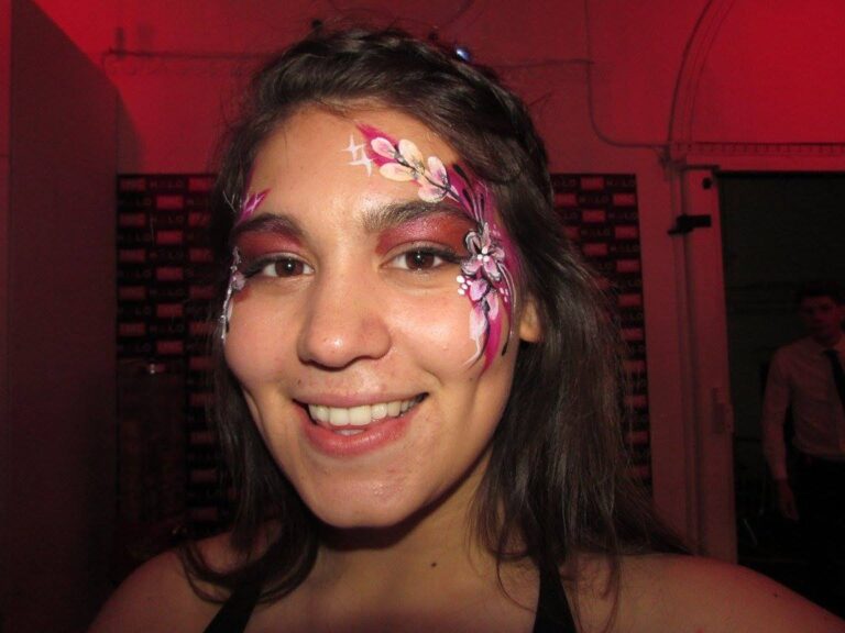 flower facepaint