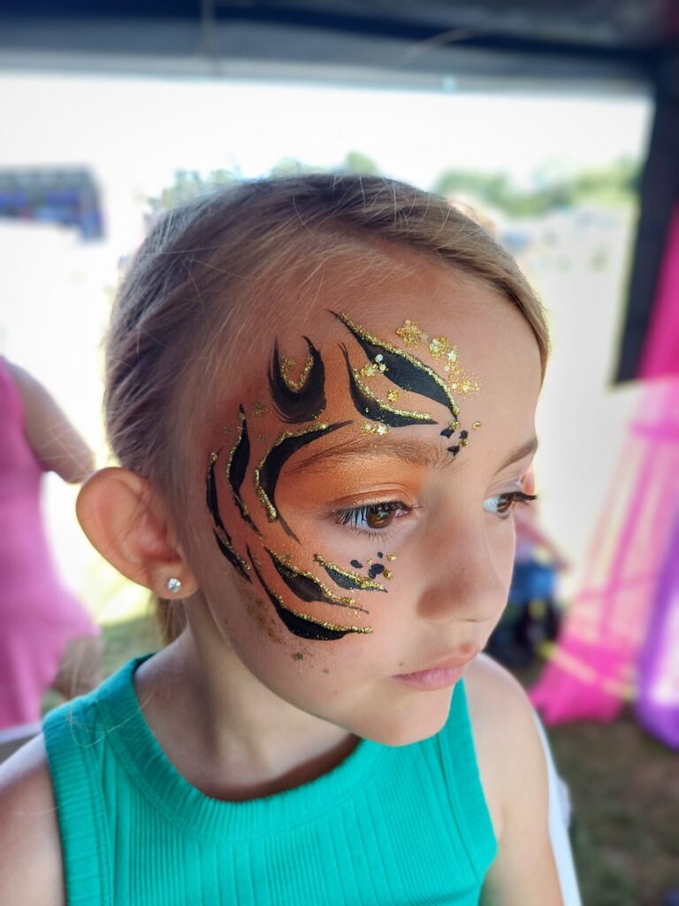 animalprintmakeup, professionalfacepaint, tigerstripesmakeup